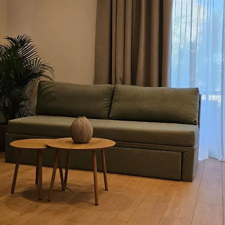 S & E Luxury Residences