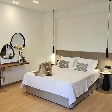 S & E Luxury Residences Daire Rhodes City