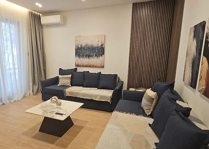 S & E Luxury Residences Daire